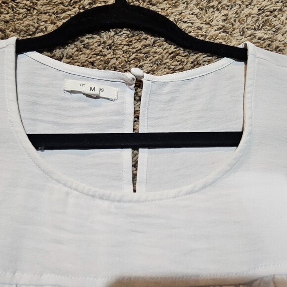 2 Medium Spring/Summer Knee Length Dresses - Picture 5 of 14